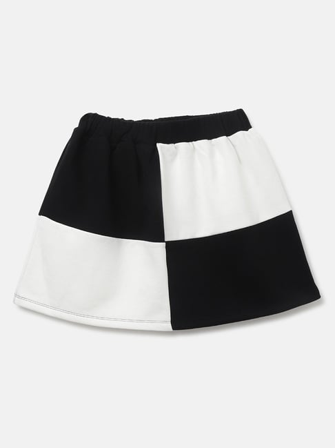 Black and white top skirt half