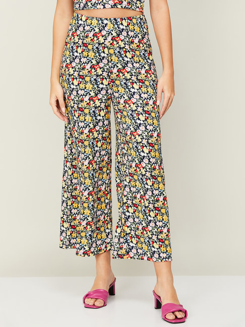 Buy Smoked Green Floral Print Slim Pants Online - W for Woman