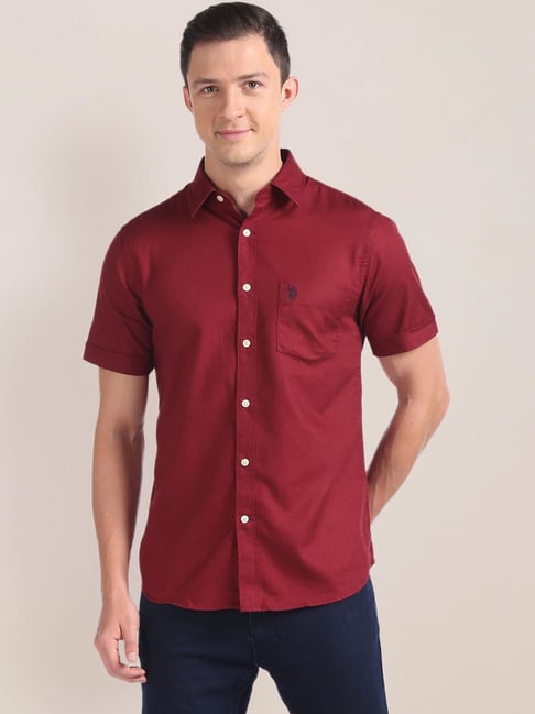 Maroon polo button down sale