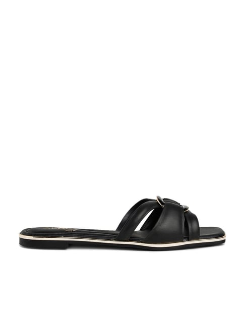 Chinese Laundry: Cashy Casual Sandal in Black – Piper & Scoot