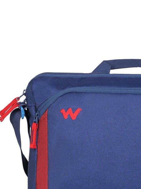 WILDCRAFT Veloce Convertible Sling Bag U17N02G2U0G (Size - Free, Blue) in  Hyderabad at best price by Wildcraft (L & T Metro Mall) - Justdial