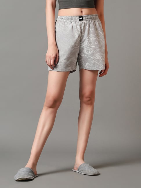 Bewakoof Women's Grey All Over Printed Plus Size Boxer Short