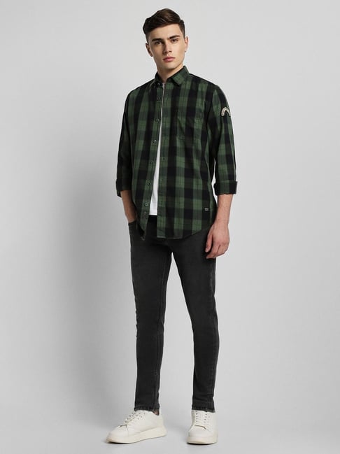 Men Green Shirt Black Jeans Buy Peter England Jeans Dark Green