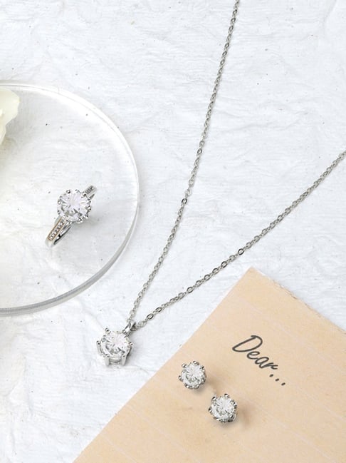 Pandora Sparkling Elevated Heart Jewelry Gift Set B801482-45