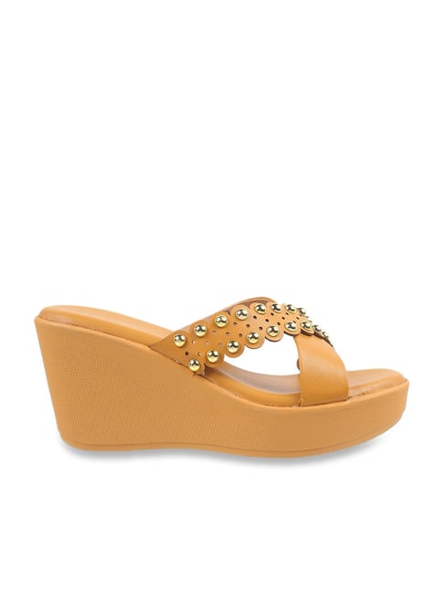 Yellow 2025 platform wedges