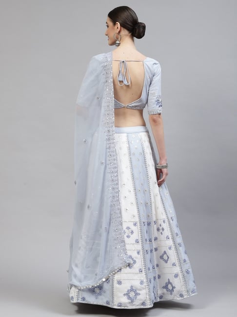 Buy White Lehenga ,Blouse And Dupatta by VARUN CHAKKILAM at Ogaan Online  Shopping Site