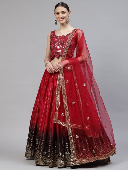 Buy HALFSAREE STUDIO Peach Banarasi silk Zari Woven Lehenga for Women Online  at Best Prices in India - JioMart.