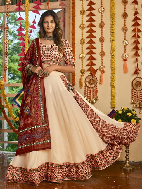 Off White Handcrafted Gota Work Chanderi Lehenga Set – Geroo Jaipur