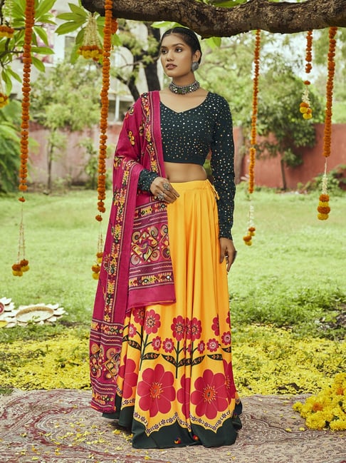 Buy Royal Blue Lehenga Choli In Cotton Silk With Bandhni And Patola Print  Along With Gotta Work KALKI Fashion India