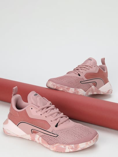 Womens pink hot sale puma shoes