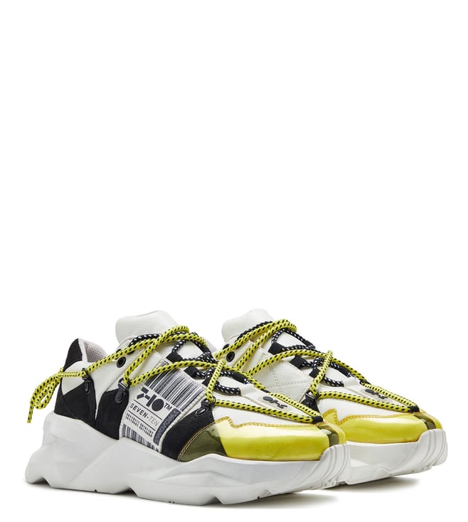 Versace 'chain Reaction' Sneakers With Logo in Yellow