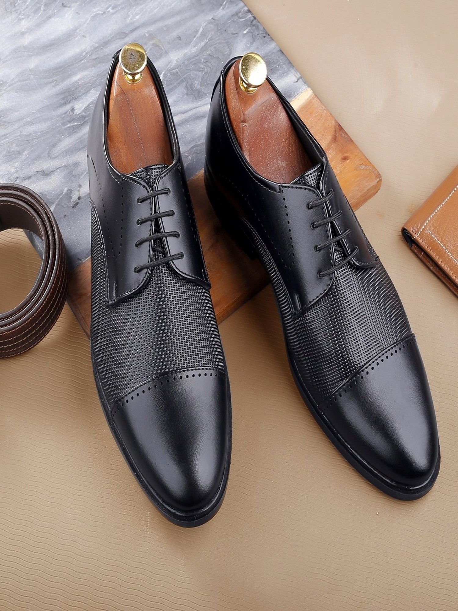 Buy Bacca Bucci Men's WINDSOR Black Derby Shoes for Men at Best Price @  Tata CLiQ