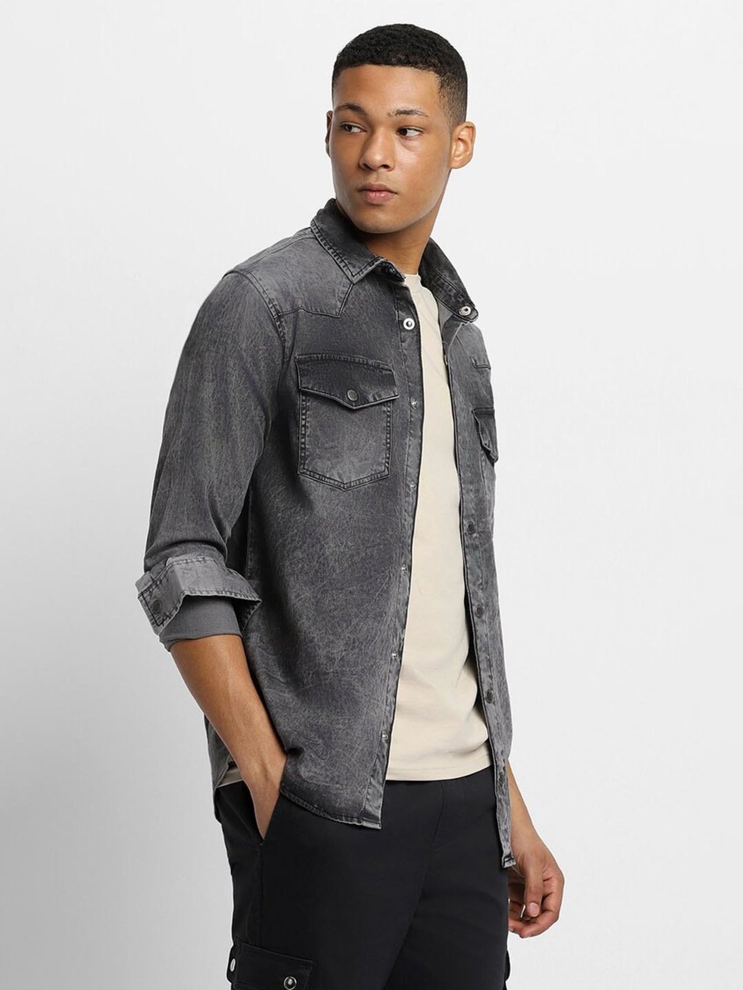 ASOS DESIGN Oversized Denim Shirt With Contrast Sleeves And Collar, $9 |  Asos | Lookastic