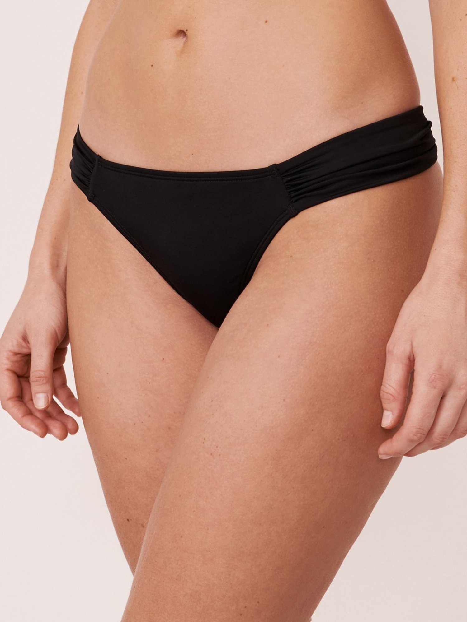 La Vie En Rose Black Thong Bikini Bottom