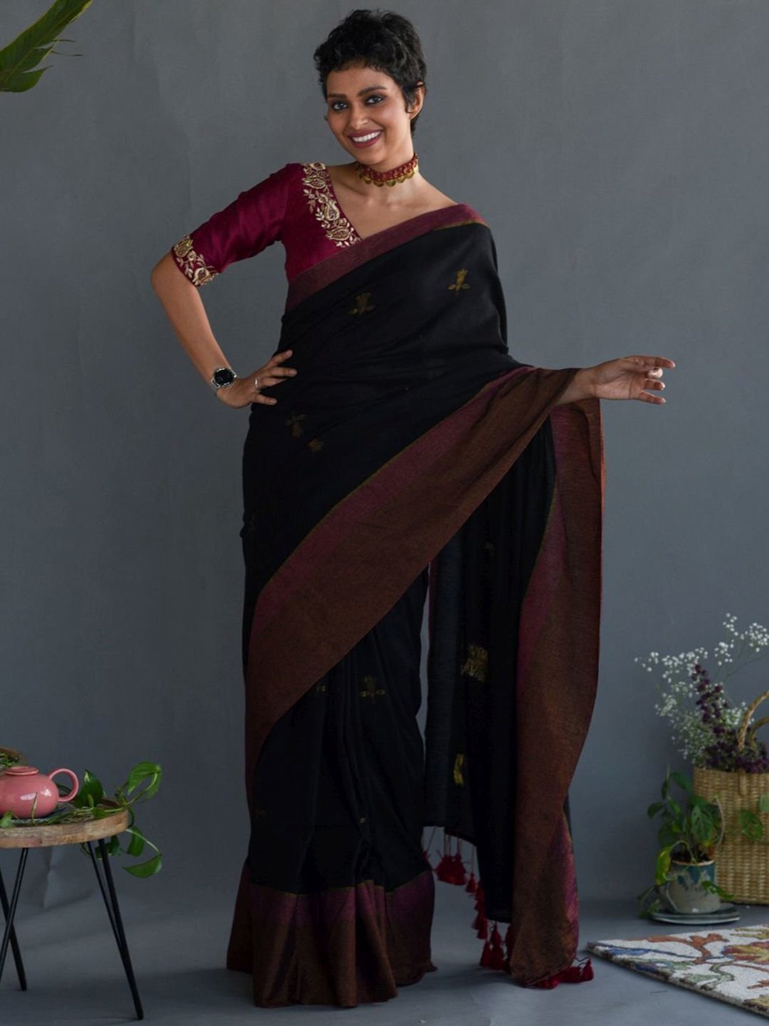 Buy Stylish Soft Silk Black Saree with Blouse piece For Women Online In  India At Discounted Prices