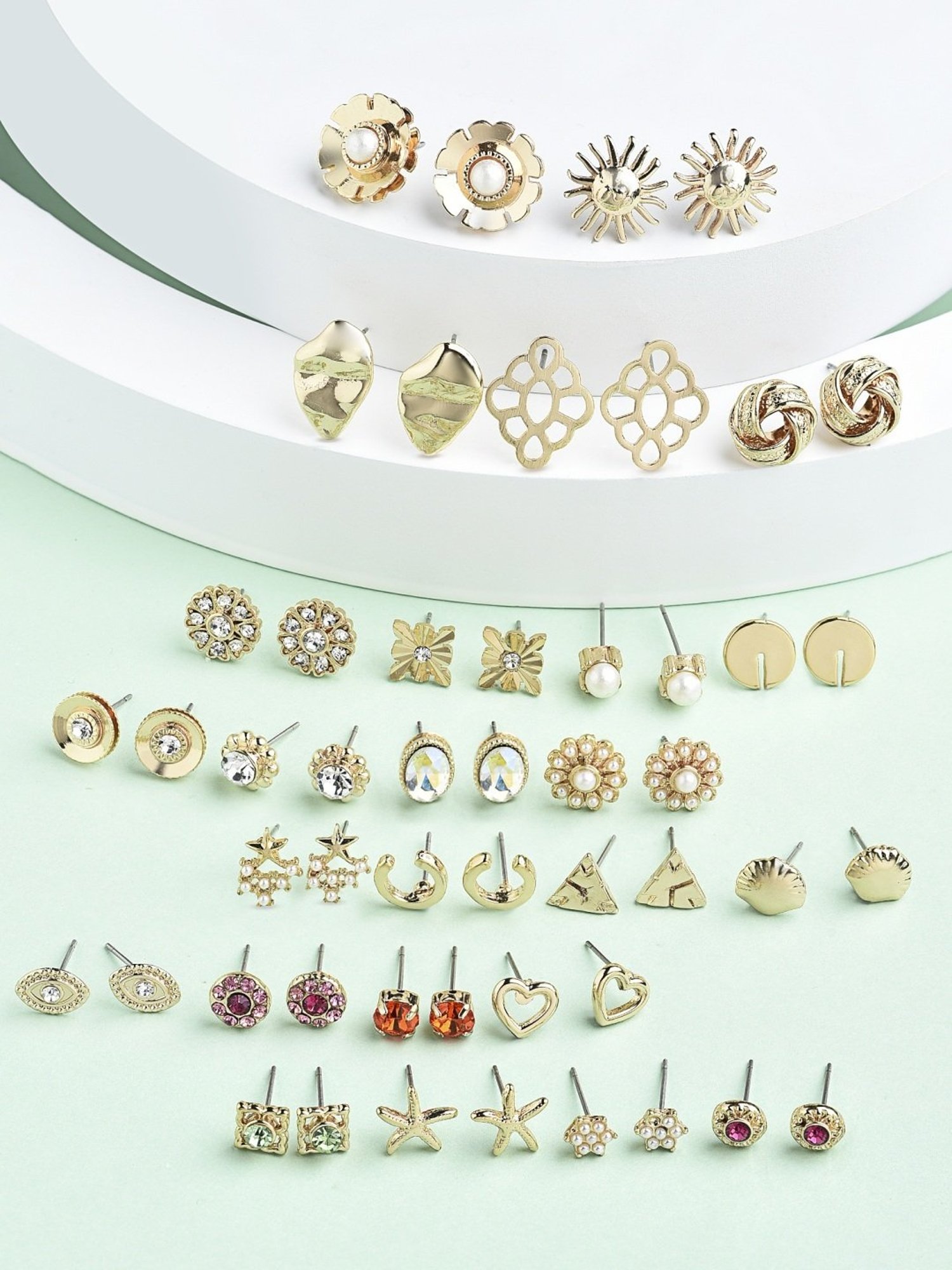 V Stud Earrings – Popular J