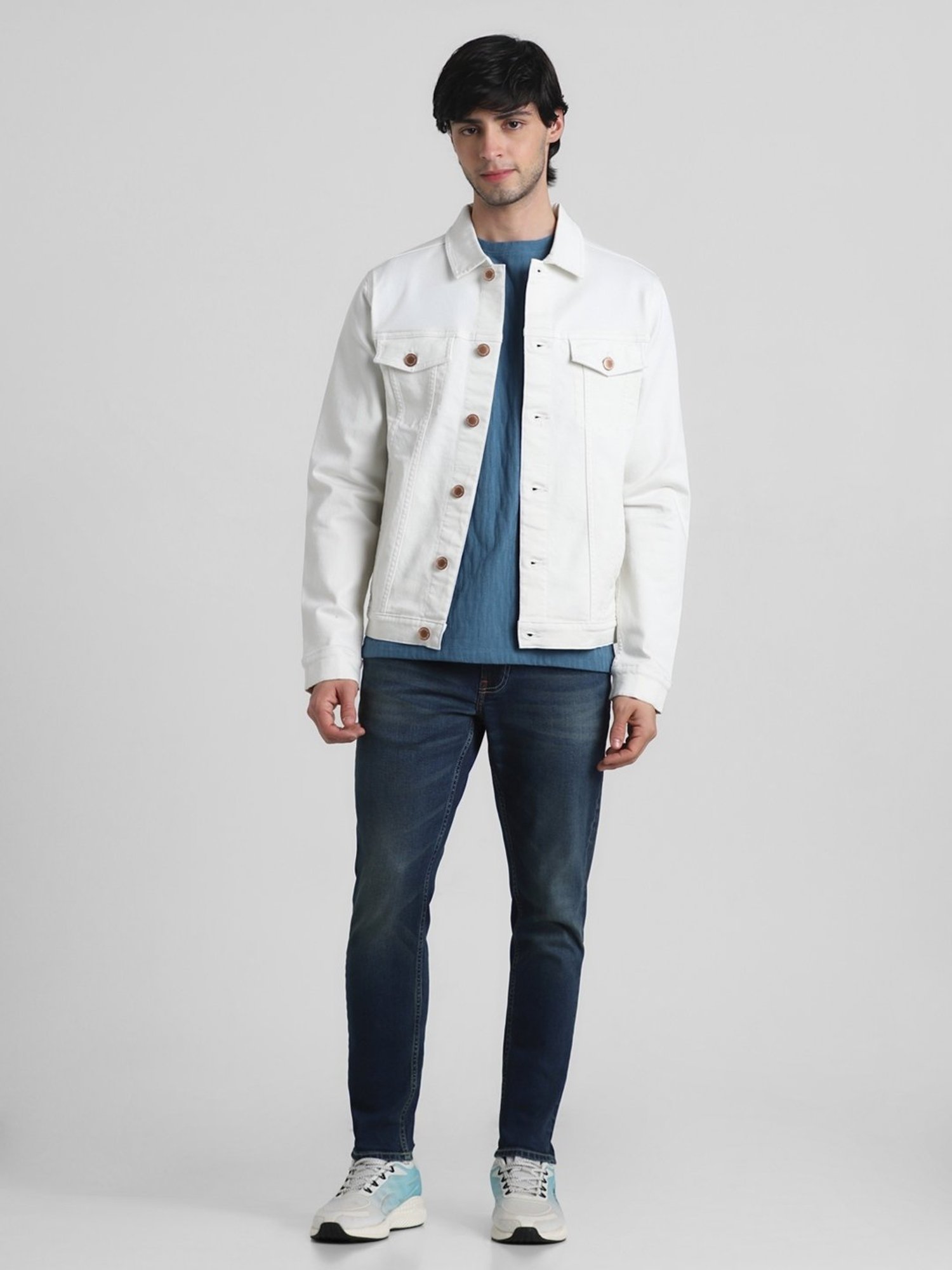 Contextualized products | Sleeveless denim jackets, Denim jacket outfit,  Blue denim jacket outfit