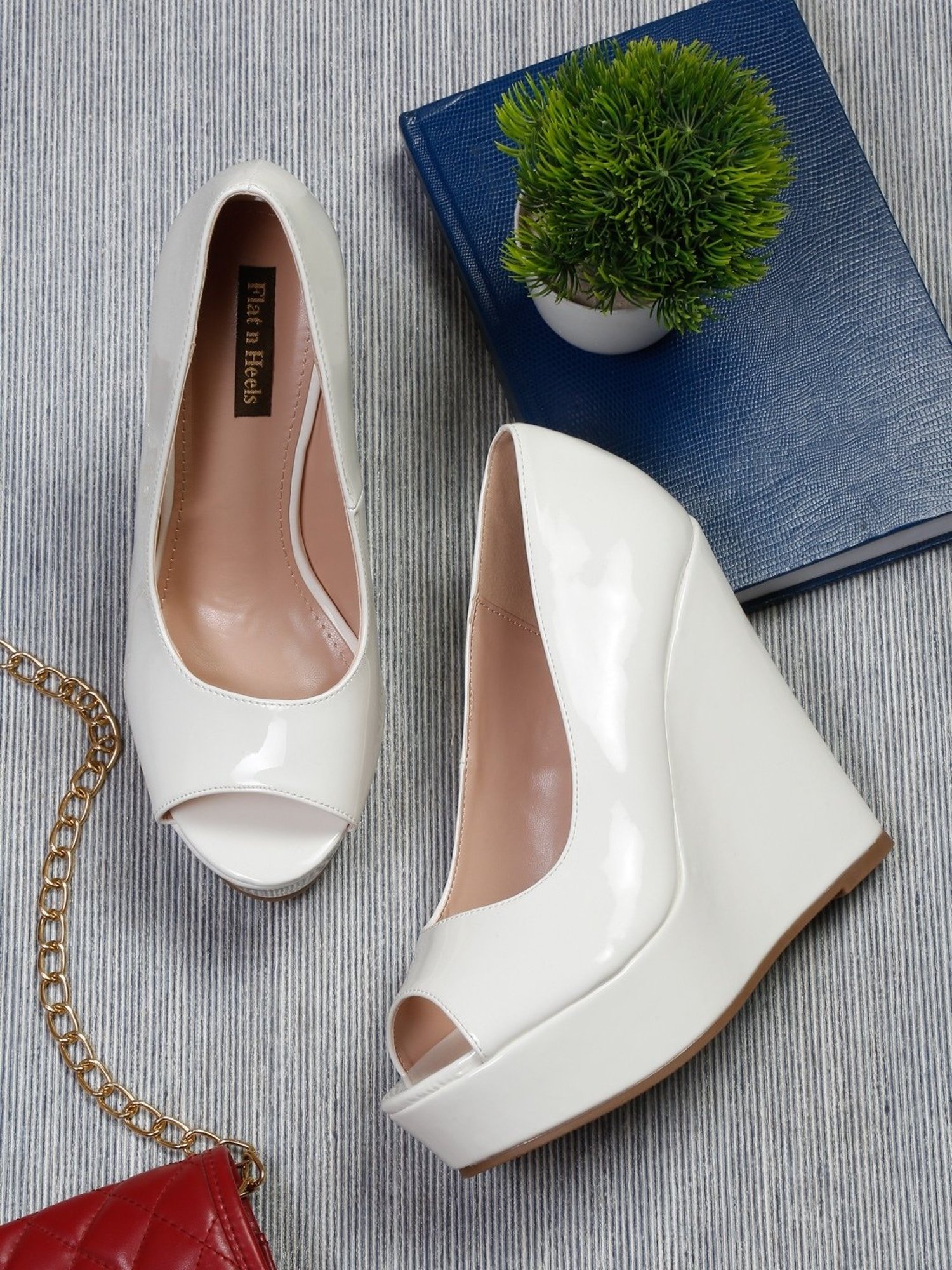 Wedge heel discount peep toe shoes