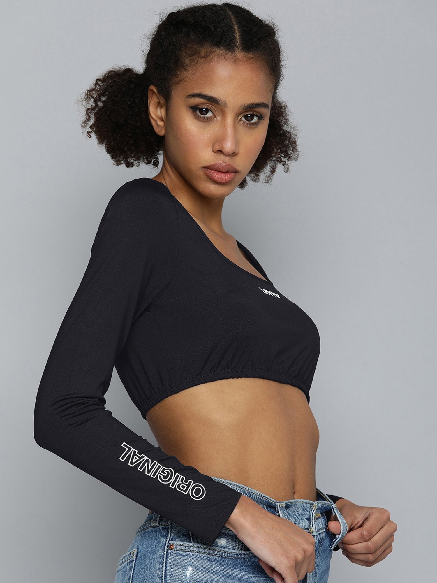Buy Levi's Black Logo Print Crop Top for Women's Online @ Tata CLiQ