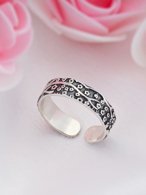 Round 925 Sterling Silver Engagement Rings, Size : 8, Gender : Female, Male  at Rs 180 / Gram in Jaipur