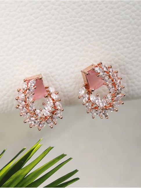 Discover Timeless Elegance with Liora's Rose Gold Triangle Stud Earrings –  LIORA - 925 Silver Jewellery