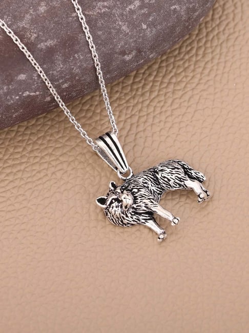 Silver store wolf chain