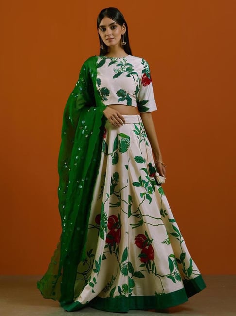 Buy bhagat maroon lehenga with green blouse lengha choli set at Amazon.in