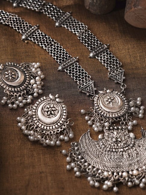 Teejh Siyona Antique Silver Polish Necklace Earrings Set