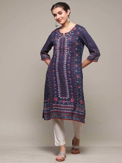 Buy White Solid Embroidered Straight Kurta Online at Best Price at Global  Desi- SS23GA024KUSC