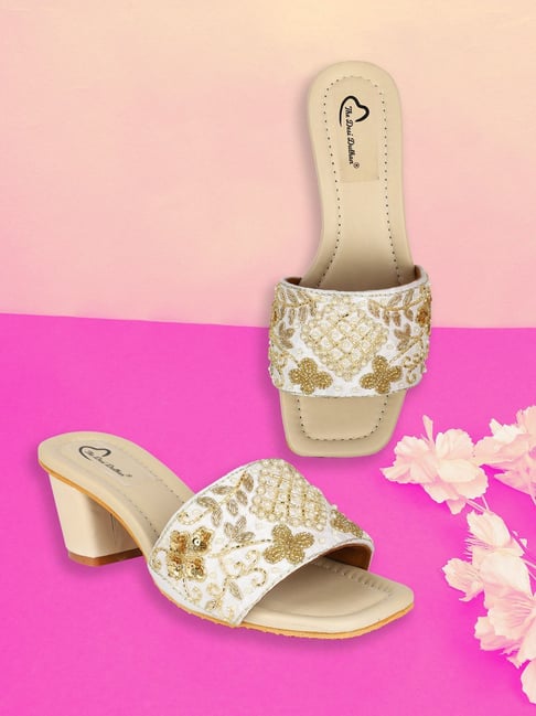 Buy The Desi Dulhan Women s White Ethnic Sandals for Women at Best