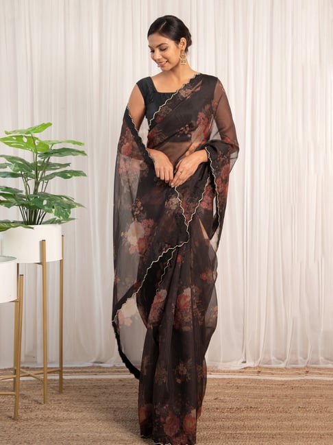 30 Best Saree Designs for Girls and Women in 2023