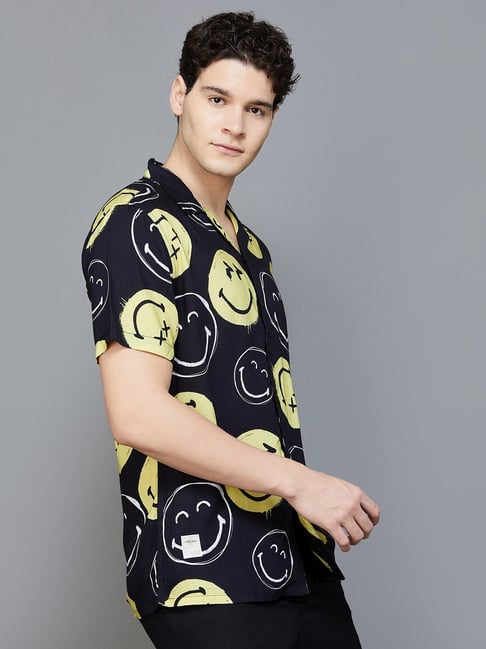 Buy SmileyWorld Multi Regular Fit Printed Shirt for Mens Online @ Tata CLiQ