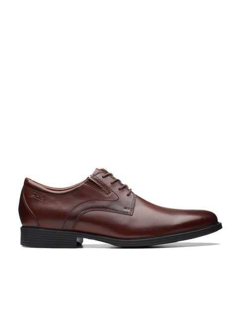 Clarks tan outlet formal shoes