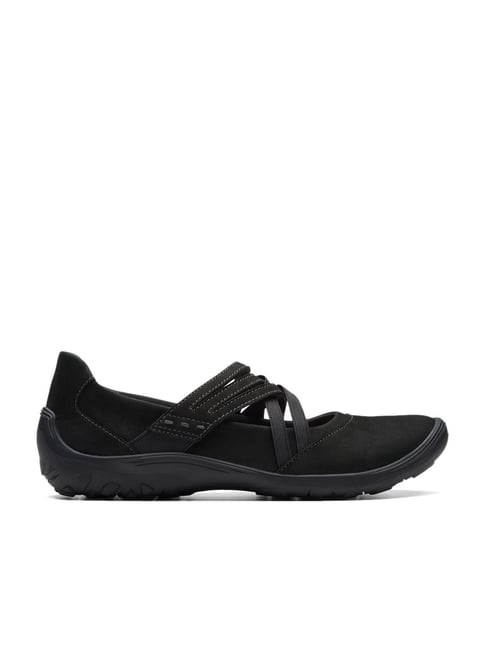 Clarks mary 2025 jane shoes black