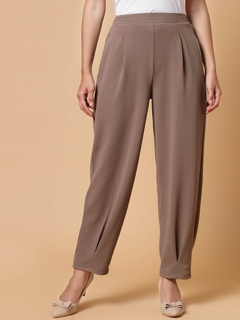 Women's brown suit trousers – Varteks d.d.