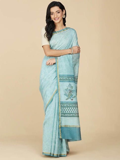 womens-fashion-trends.us -&nbspThis website is for sale! -&nbspwomens  fashion trends Resources and Information. | Saree styles, Saree designs,  Indian fashion