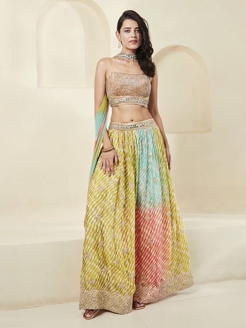 Factory Outlet Lehenga®️ on Instagram: “*PRESENTING NEW DESIGNER RUFFLE  LAHENGA CHOLI* *Featuring ruffle … | Lehnga designs, Designer dresses  indian, Ruffle lehenga