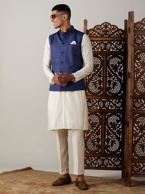 Seirra Thakur Textured Nehru Jacket | Green, Satin, Band Collar, Sleeveless  | Nehru jacket for men, Nehru jackets, Mens jackets