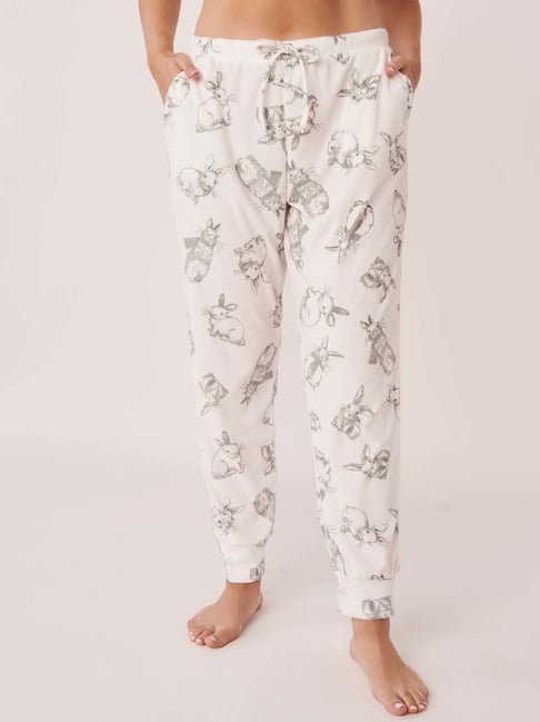 White pyjamas online womens