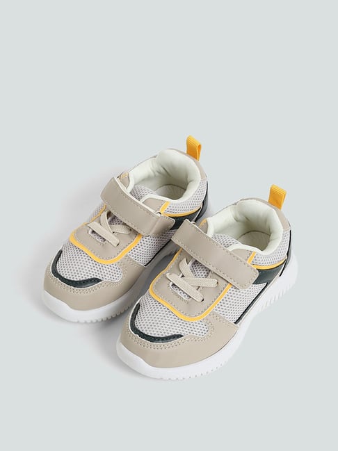 Yellow by Westside Solid Grey Strap-On Sneakers