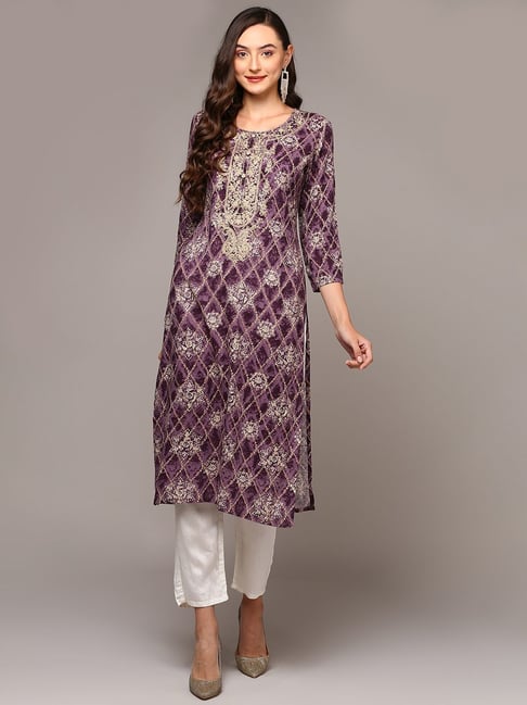 Vaamsi Purple Embroidered Straight Kurta-image-35