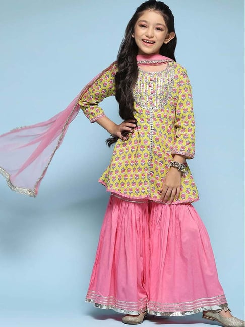 BIBA Girls Kids Yellow & Pink Cotton Printed Kurta Set-picture-23