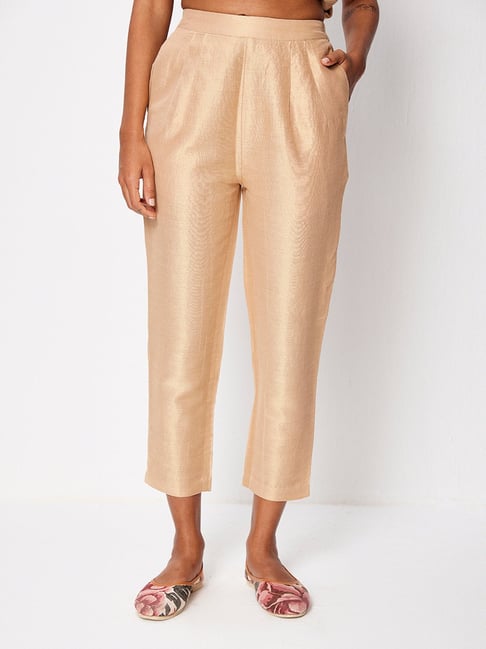 Shimmy Gold Metallic Pleated Trousers | Gold leggings outfit, Disco outfit,  Outfits with leggings