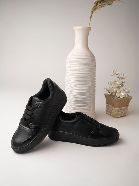 Leather Sneakers - Buy Leather Sneakers online in India
