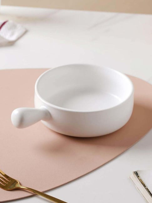 Nestasia White Microwave Safe Round Ceramic Bowl with Handle For Serving Snacks, 600ml