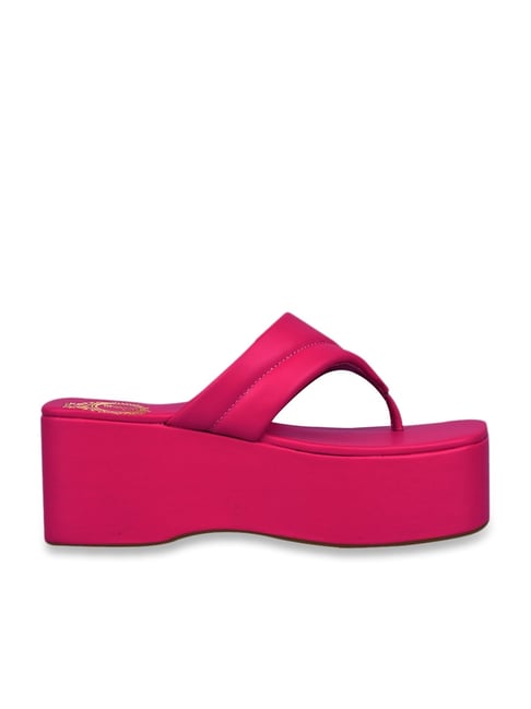 Hot pink best sale platform sandals