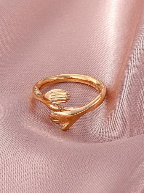 Stylish Garnet Ring In Gold