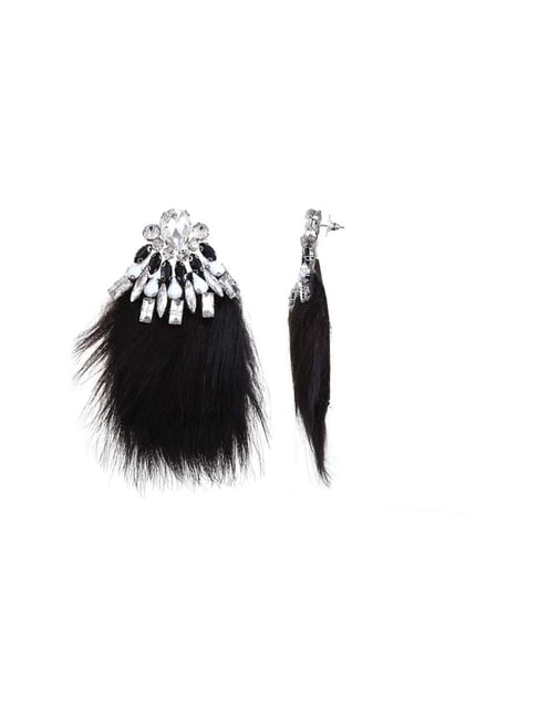 Feather Dance Earrings Black | No Common Daisy, LLC Boutique by Faye Ann -  bbfayeann.commentsold.com