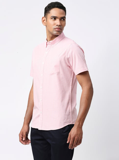 Thomas Pink Men's Checkered Button Down Shirt
