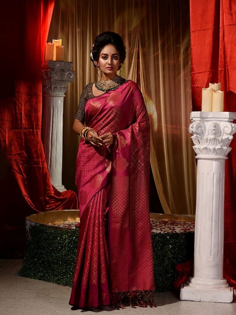 Transcendent Dark Pink Soft Silk Saree With Supernal Blouse Piece –  LajreeDesigner